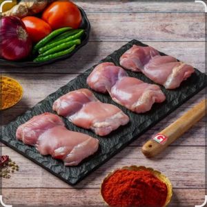 Fresh Chilled Chicken Thigh Boneless, Color : Light Red, Red