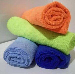 350 GSM Multicolor Microfiber Cleaning Towel 40x40cm