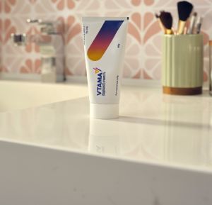 Vtama (Tapinarof) Cream, Packaging Type : Box for Personal