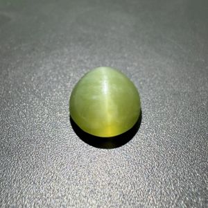 Natural 7.02 Carat/ 7.65 Ratti Cat&AMP;rsquo;s Eye Gemstone