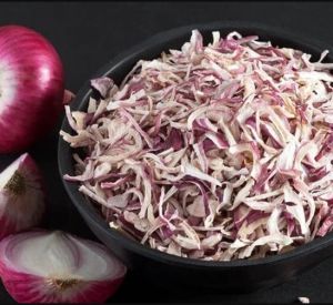Dehydrated Red Onion Flakes, Packaging Type : Sealed Pouch