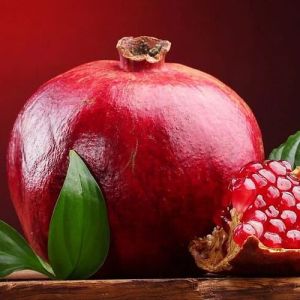 Red Organic Fresh Pomegranate for Human Consumption