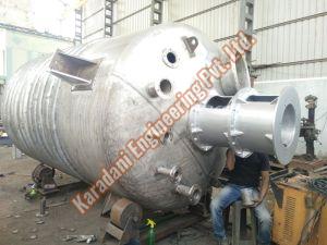 Stainless Steel Liquid Mixing Tank, Certification : Iso 9001:2008