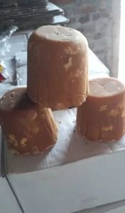 Natural Brownish Brown Jaggery Block, Packaging Size : 5-25kg