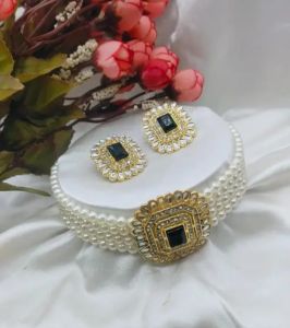 Stylish Black Stone & Pearl Choker Set