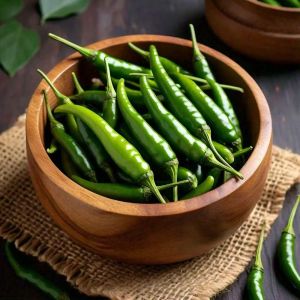 Organic Fresh Green Chilli for Cooking, Packaging Size : 5-25kg