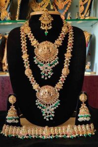 Multi Stone Antique Bridal Jewellery Set