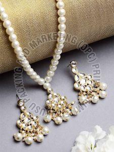 Metal Alloy Pearl Beaded Long Necklace Set Versatile