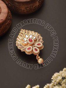 Metal Alloy She Collection Traditional Kundan Work Saree Brooch