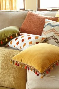 Polyester Multicolor Printed Cushion Cover With Tassels for Home Decor