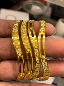 Ladies Casting Bangle