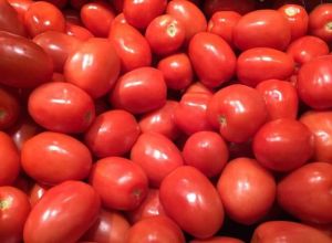 A Grade Organic Red Tomato, Packaging Type : Bags