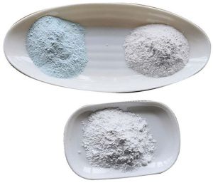 White Urea Powder