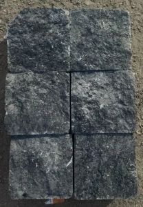 Rustic Black Granite Cobblestone Paver
