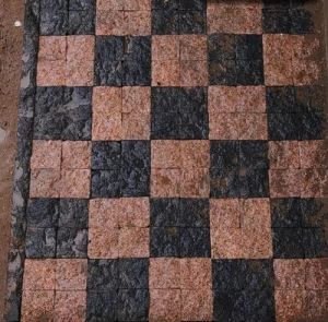 Rustic Checkerboard Granite Cobblestone Pavers