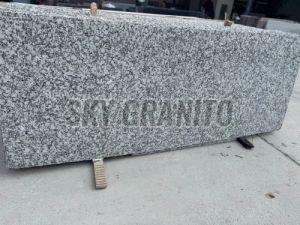 P White Polished Granite Flooring Slab, Thickness : 16 Mm