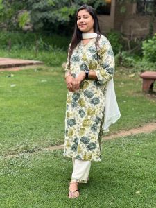 Ladies Printed Rayon Kurti Pant Set