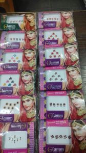 Glamm Hub Bindi Pink Card