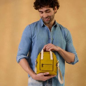 Mini Aki Crossbody Bag