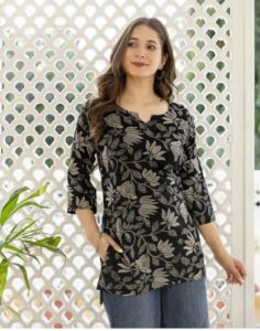 Black Floral Printed Cotton Kurti Top Small