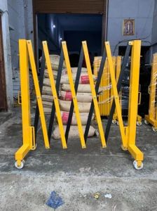 Mild Steel Expandable Road Barrier