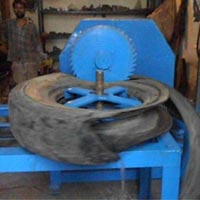 Tyre Cutting Machine