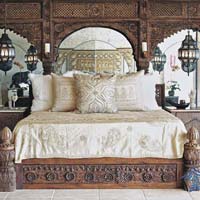 Antique & Vintage Beds