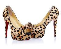 ladies designer shoe