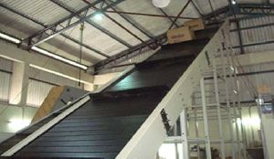 Inclined Slat Conveyor