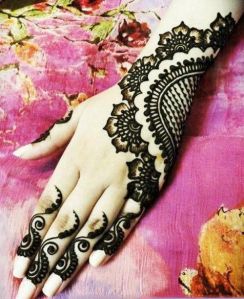 Proper Jet Black Mehndi Designing Services