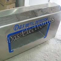 Electronic Metal Detector