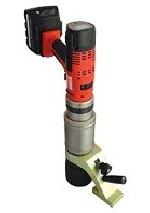 Cordless torque wrench ( Rechargeable )