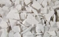 calcium carbonate flakes