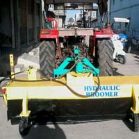 Hydraulic Broomer ( Road Sweeper)
