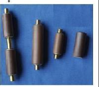 ceramic capacitors for insulators