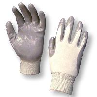 dipped latex gloves