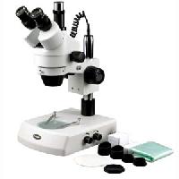 zoom microscope