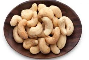Cashew Nuts W320  W1 E Pistachios 28 Until 32 Both In Bulk and Roasted