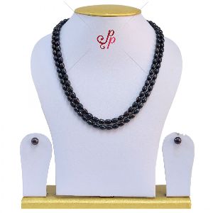 Plain Black Pearl Necklace Set