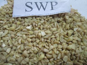 SWP Cashew Nut Pieces