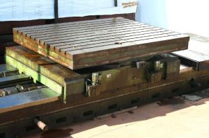 Rotary Table Rotary  2.100 X 2.500 X 3.500 Mm 40 T.