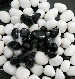 Black & White Mixed Pebble Stones