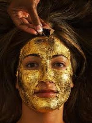 Gold Facial Face Pack With Aloe Vera