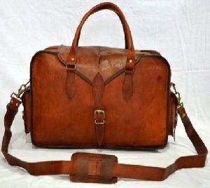 PH028 Leather Messenger Bag