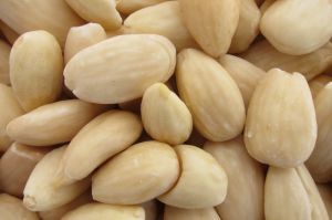Blanched Almond Nuts