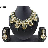 Trendy Necklace Set