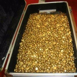gold dust, Production Capacity : 2000 Kg per month