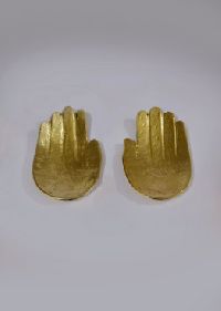 GOLDEN HANDS