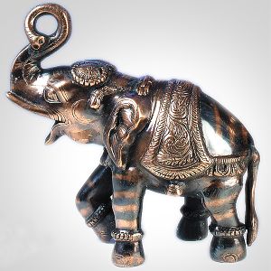 1978 Gun Metal Small Elephant statue