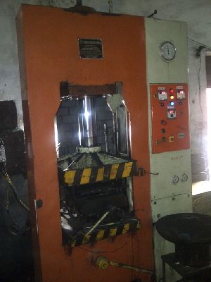 BAKELITE HYDRAULIC PRESS